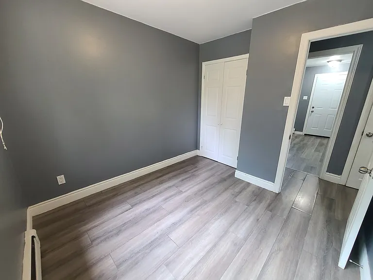 669 Victoria St #1 — Photo 14
