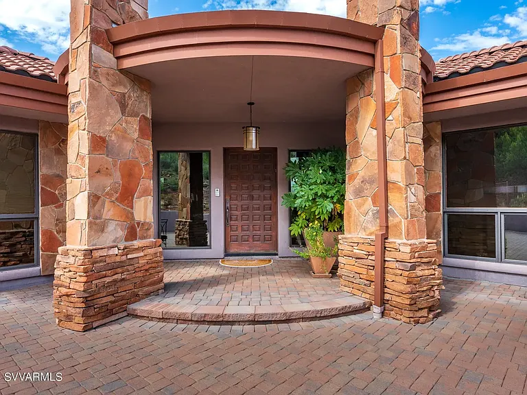 Front Entryway