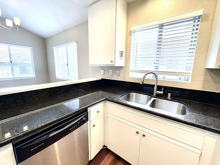 11329 Avenida De Los Lobos #G — Photo 11
