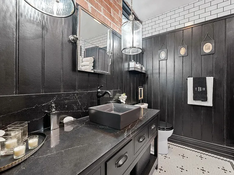 45 W Markison Ave — Photo 9