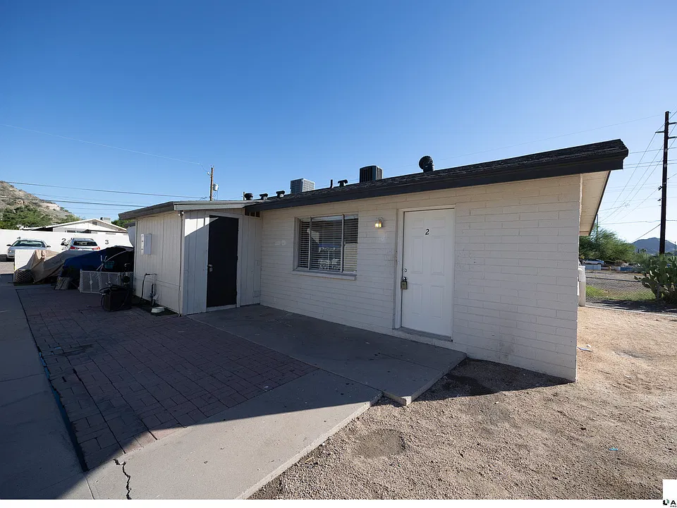 338 E Vogel Ave #2