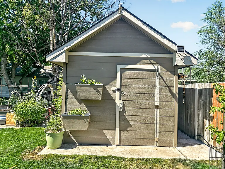 Storage shed