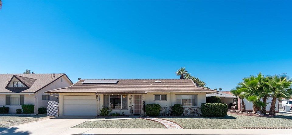 1st image of 1381 Amberwood Dr