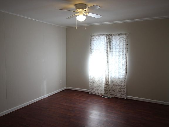 5th image of 111D Howell St
