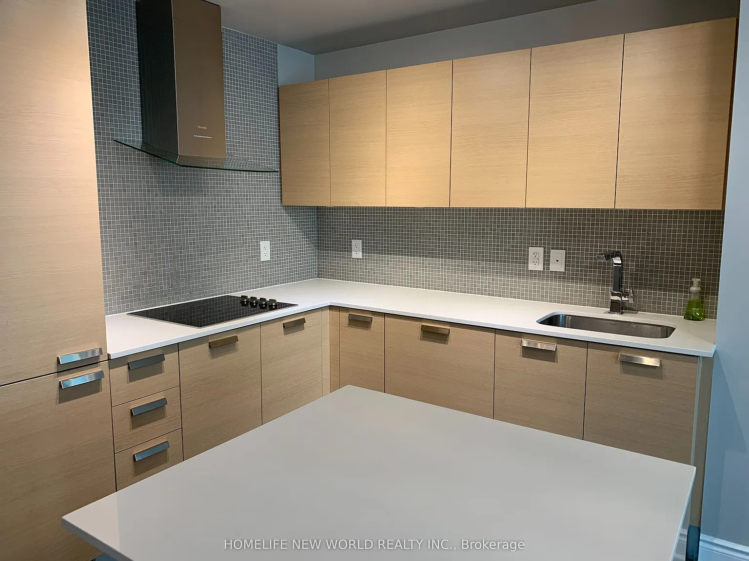 3 bed, $3,300 — Photo 4
