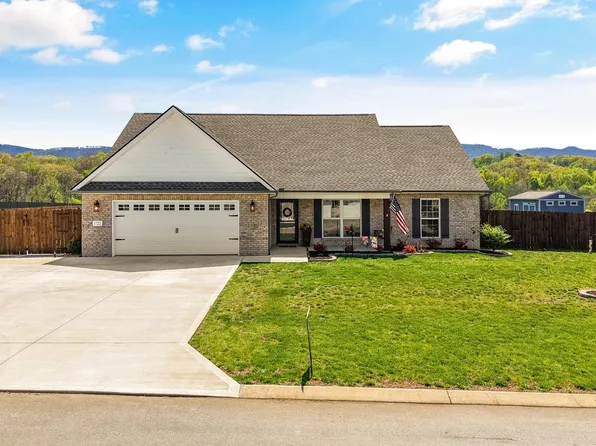 1722 Millstone Dr, Maryville, TN 37803