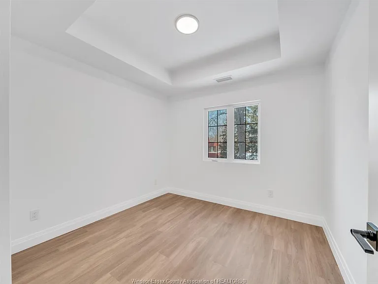 3817 Howard Ave #411 — Photo 12