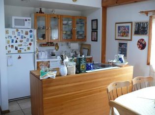 86 Camden Rd, Narragansett, RI 02882