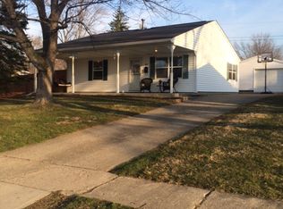 96 Crestwood Dr, Mooresville, IN 46158