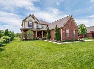 8427 Hummingbird Dr, Commerce Township, MI 48382