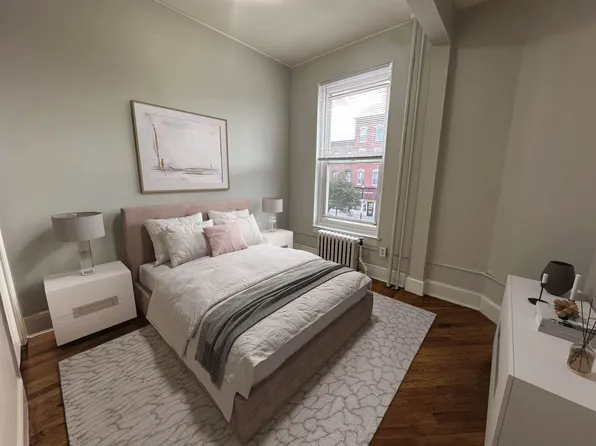 537 Washington Street image 5 of 17