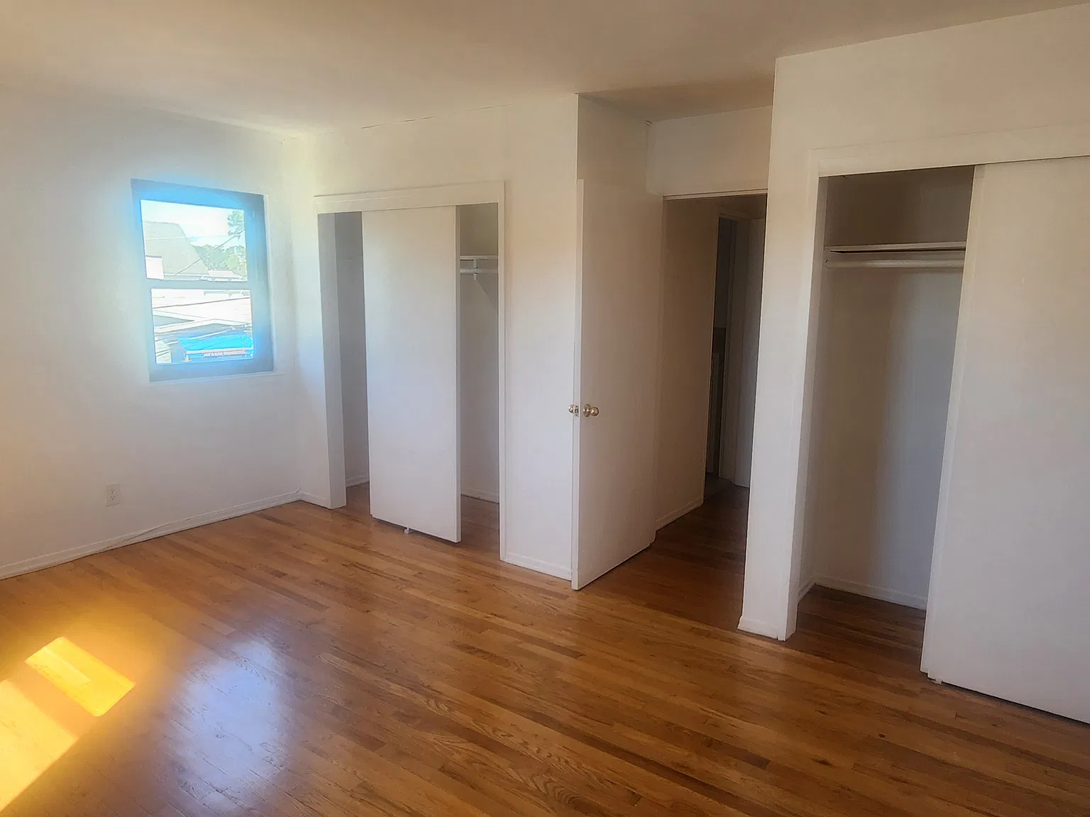 1 bed, 700 sqft, $2,400 — Photo 1