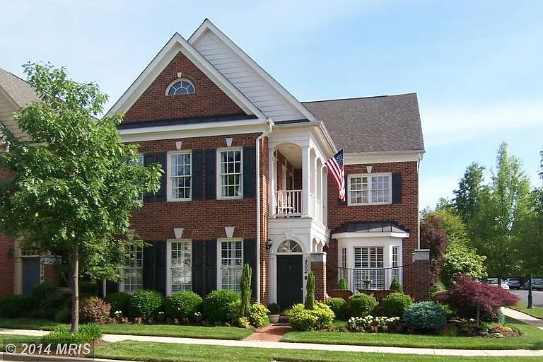 902 Oak Knoll Ter photo 1