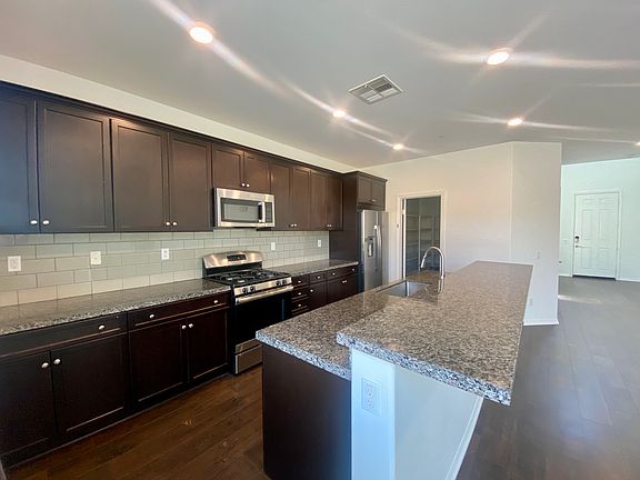 4th image of 3653 Sugarberry Ct