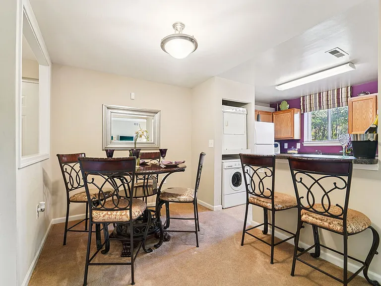 2BR, 1.5BA - 939SF - Model - Dining Room