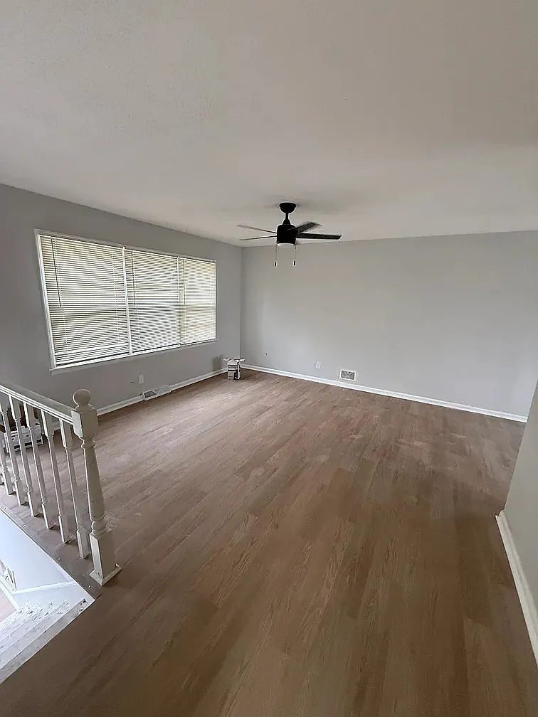 109 NW Walnut St - Lee's Summit, MO — Photo 3