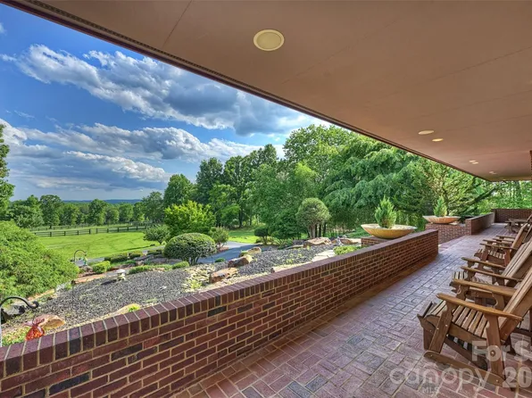 172 & 186 Tuckertown Rd, New London, NC 28127