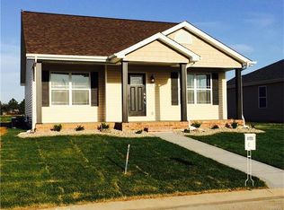 3904 Red Bird Ln, Swansea, IL 62226