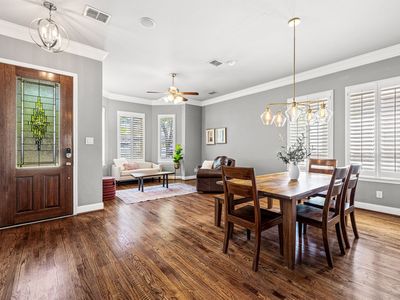 1215 N Bishop Ave, Dallas, TX, 75208