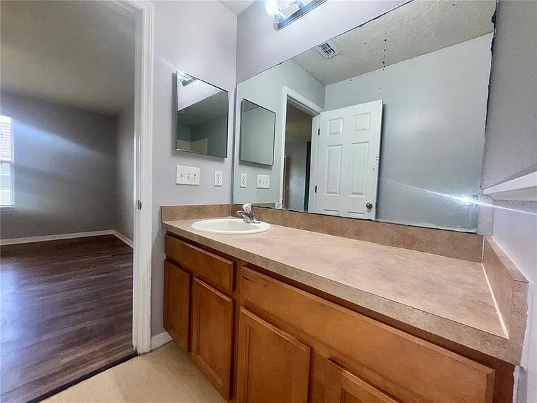 533 Cresting Oak Cir #79 — Photo 15