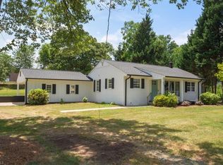 609 Meadowbrook Dr, King, NC 27021