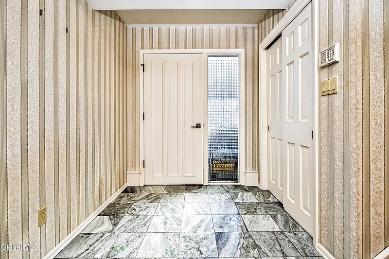 4th image of 56 Bayberry Road