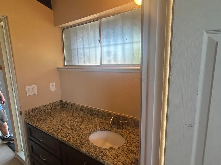 212 Crestmont Dr — Photo 13