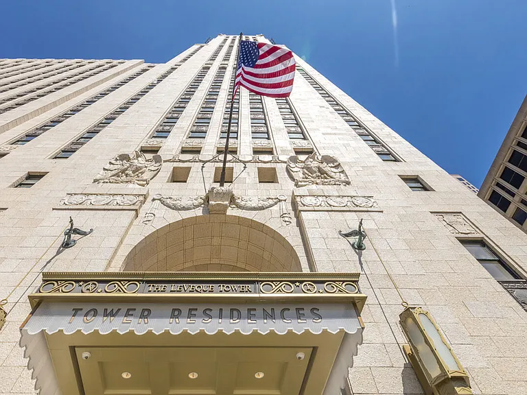 LeVeque Tower — Photo 11