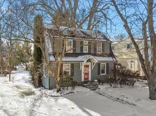34915 Chestnut St, Wayne, MI