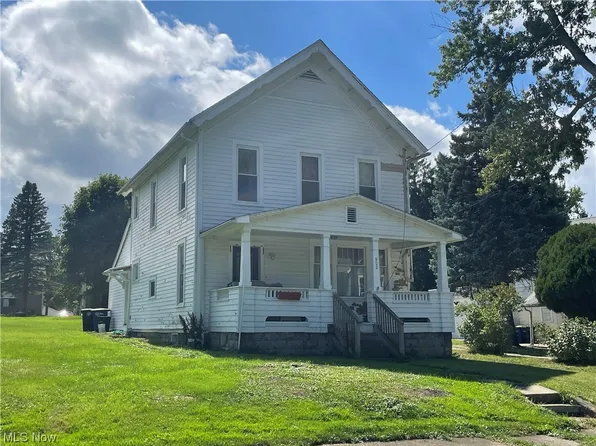 902 E 15th St, Ashtabula, OH 44004