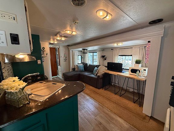 4th image of 60 Corson Tavern Rd S #116