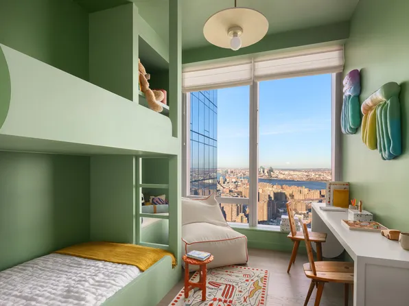 252 South Street image 10 of 78