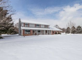 3420 Moraine Valley Dr, Slinger, WI 53086