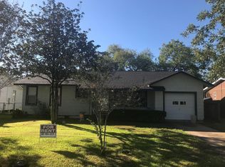 2001 E Guadalupe St, Victoria, TX 77901