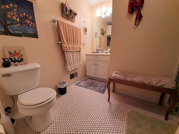 3rd image of 18 Prospect St APT 3