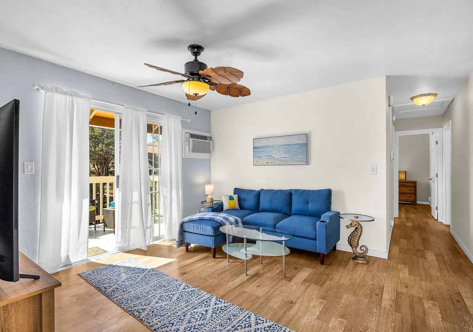 Fully Furnished 2BR/1.5BA Top-Floor Condo in North Kihei Private Laundry & 2 Parking Stalls — Photo 3