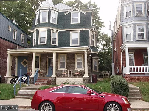 608 W 20th St Photo 1