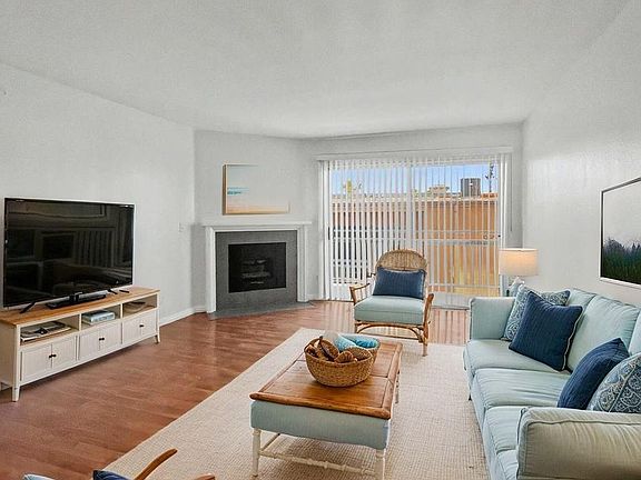 5th image of 1327 S Westgate Ave APT 202