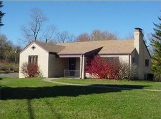 2412 Rochester Rd, Sewickley, PA 15143