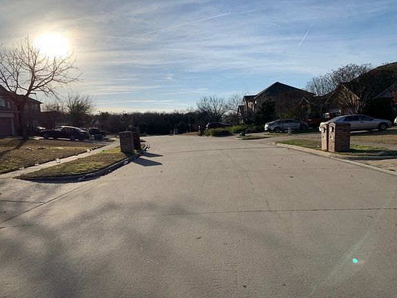 5th image of 1836 Hidden Brook Dr