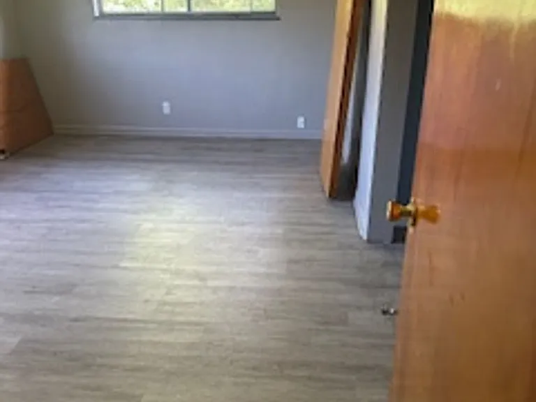 623 Clifton Dr — Photo 5