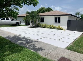 10481 SW 151st Ter, Miami, FL 33176