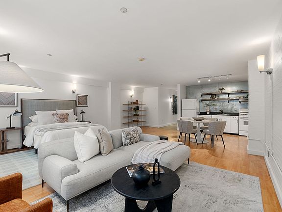 3rd image of 42 Chauncy St APT 4C