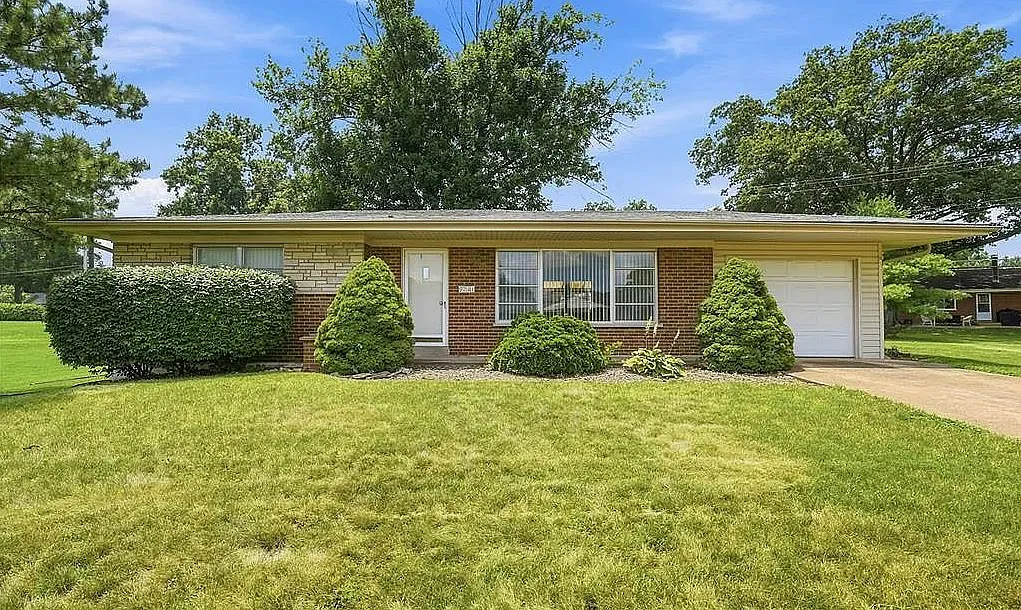 2 bed, 1171 sqft, $1,875 — Photo 1