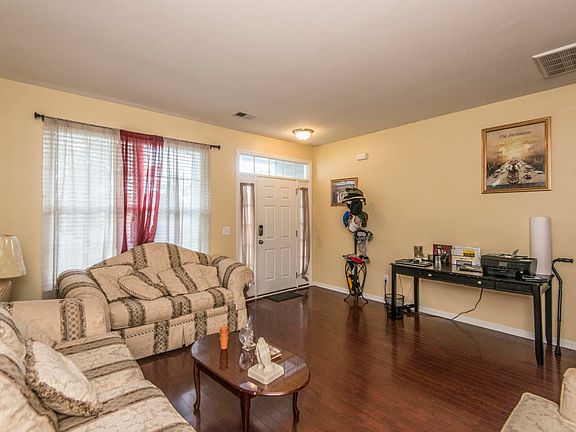 4th image of 2999 Pocasset Cir