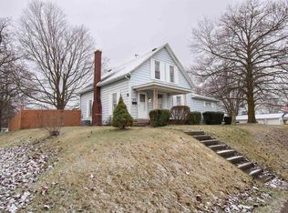 612 E Main St, Albion, IN 46701