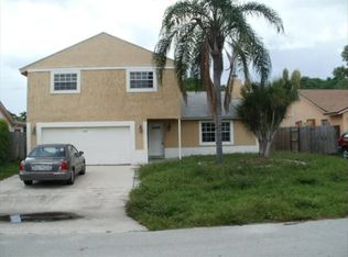 8401 SW 19th St, North Lauderdale, FL 33068