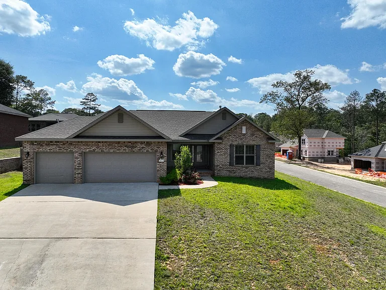 5459 E Brook Dr — Photo 1