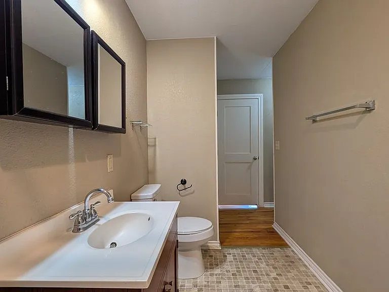 1185 W Mill St — Photo 24