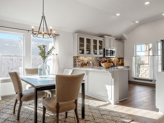 Holloway Dining Room and Kitchen